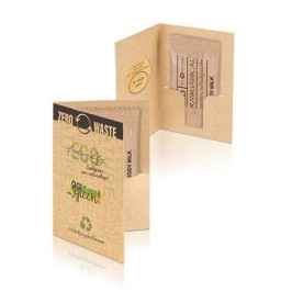 Sachet de lait corporel dans un support 